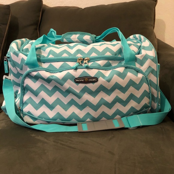 Handbags - HP! 🛍 🎉 Large Pacific Coast Travel Bag